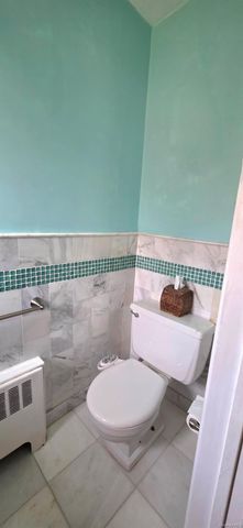 54 Lawrence Drive D, White Plains, NY 10603