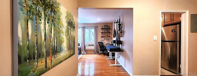 54 Lawrence Drive D, White Plains, NY 10603