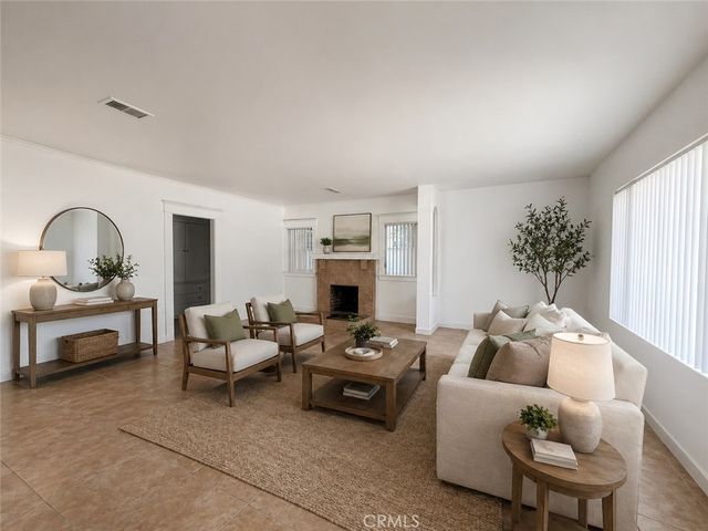 1554 E Woodbury, Pasadena, CA 91104