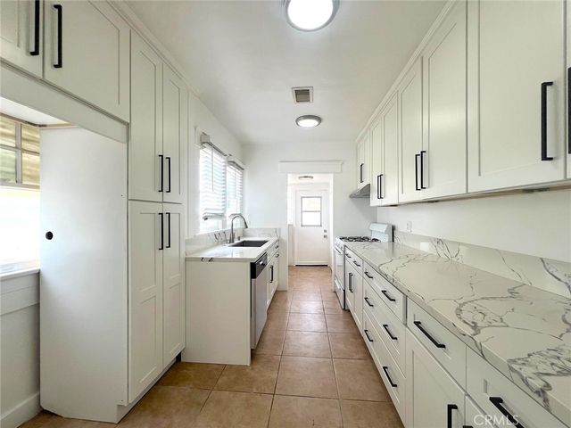 1554 E Woodbury, Pasadena, CA 91104