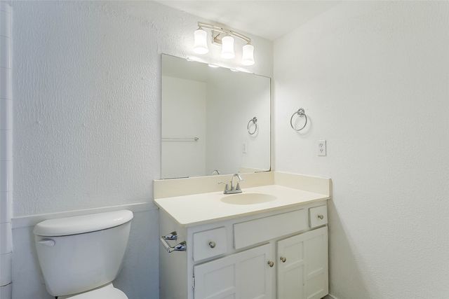 2651 Via Los Altos, Carrollton, TX 75006