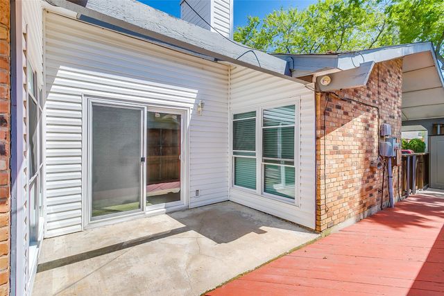 2651 Via Los Altos, Carrollton, TX 75006