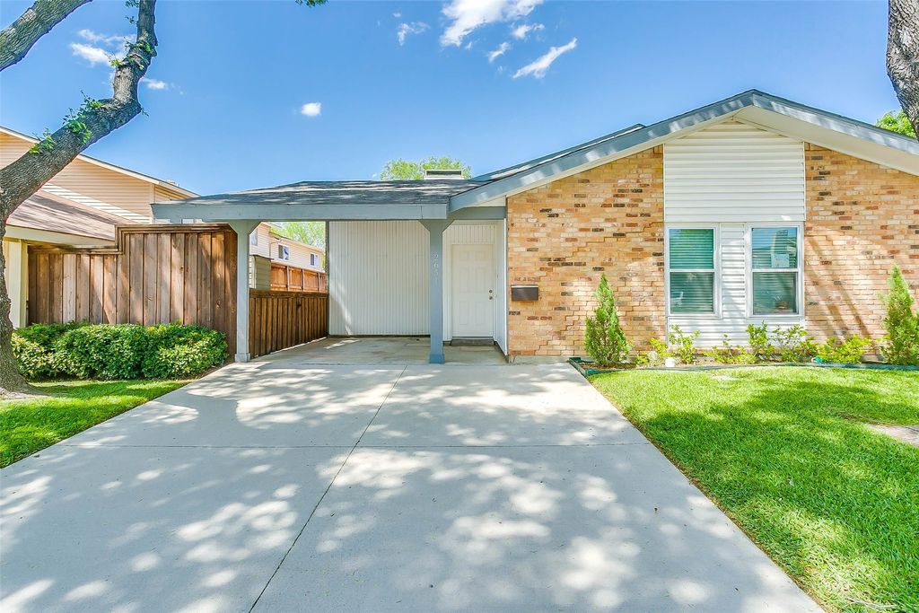 2651 Via Los Altos, Carrollton, TX 75006