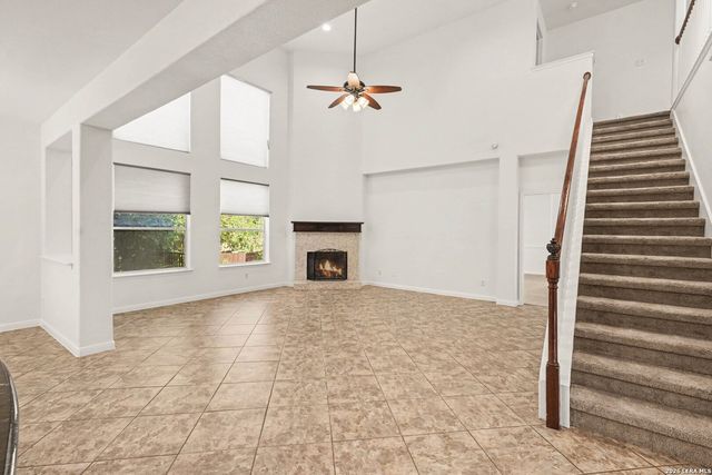 623 Midway Crst, San Antonio, TX 78258