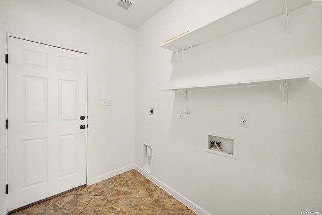 623 Midway Crst, San Antonio, TX 78258