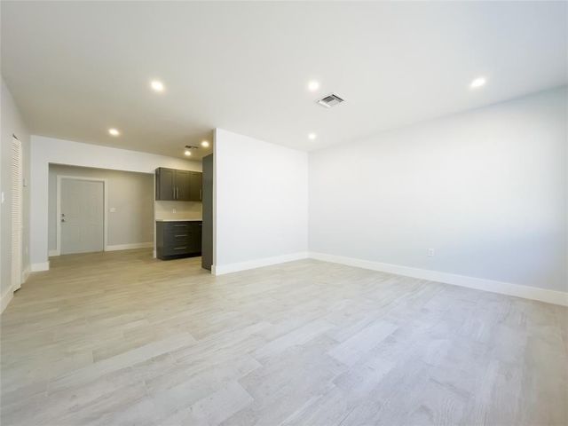 833 SW 7th Street, Pompano Beach, FL 33060