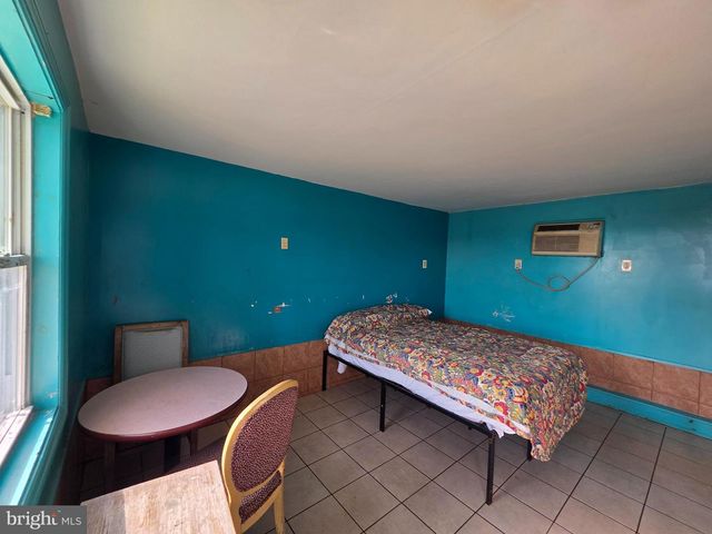 7070 BLACK HORSE PIKE, Pleasantville, NJ 08232