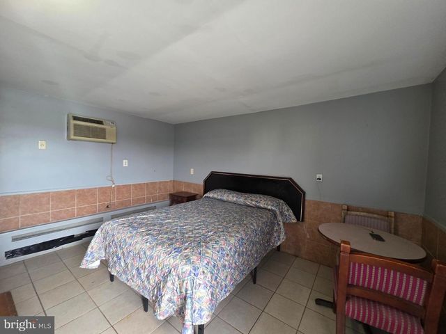 7070 BLACK HORSE PIKE, Pleasantville, NJ 08232