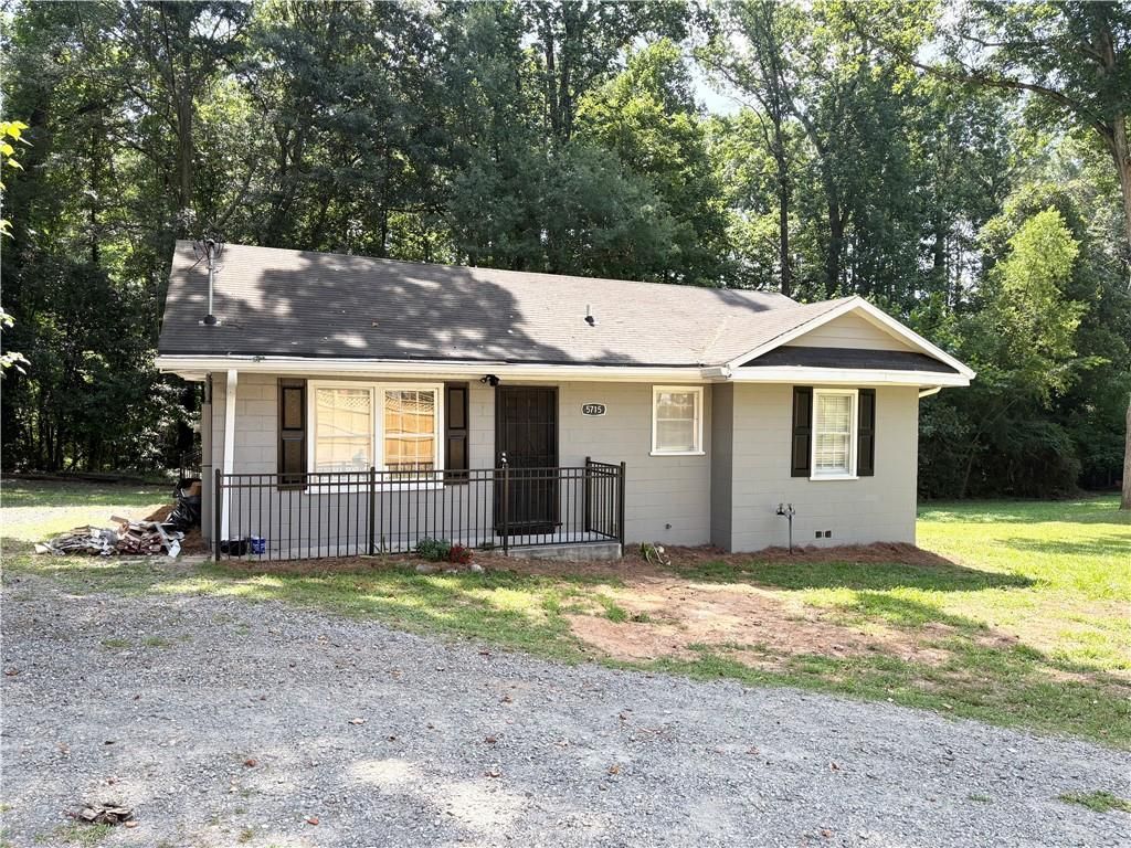 5715 Harding Drive, Mableton, GA 30126