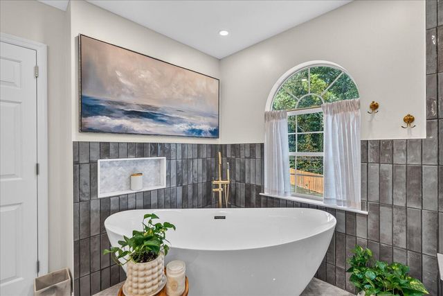 7715 Asherton Lane, Chattanooga, TN 37421