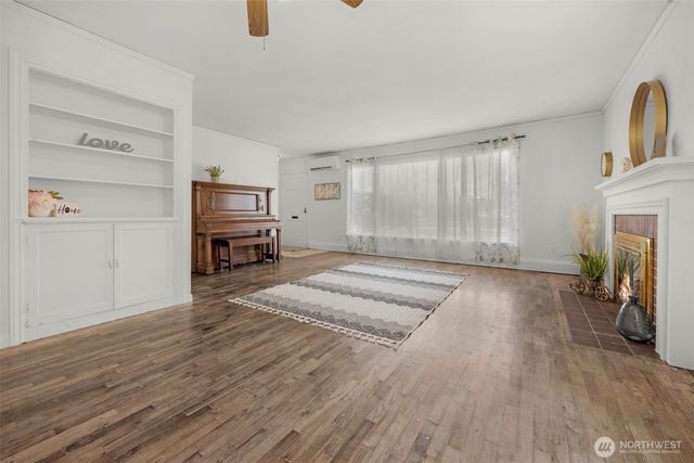 1814 2nd Street, Marysville, WA 98270
