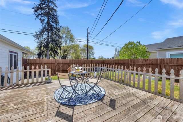 1814 2nd Street, Marysville, WA 98270