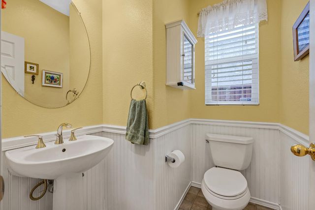 921 Kennedy Pl, Tracy, CA 95377