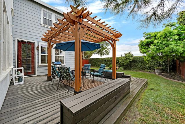 921 Kennedy Pl, Tracy, CA 95377