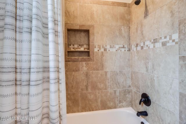 2923 Cypress Creek Drive, D'iberville, MS 39540