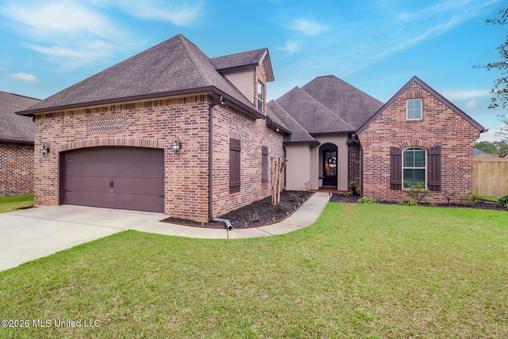 2923 Cypress Creek Drive, D'iberville, MS 39540
