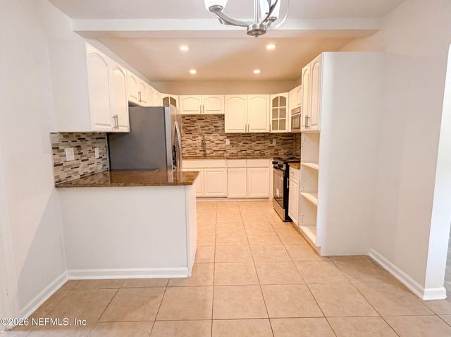 5928 LAKE RIDGE Avenue, Jacksonville, FL 32211