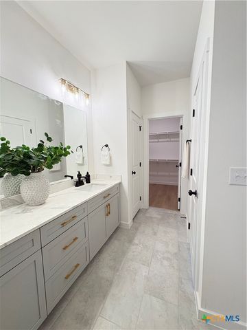 727 Liberty Park Drive, Belton, TX 76513