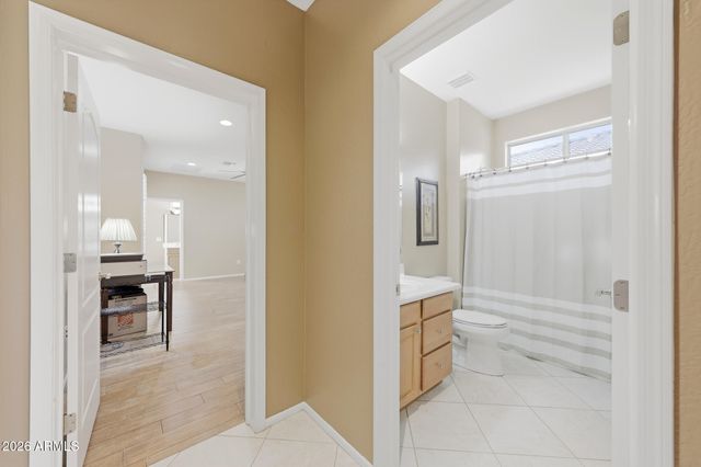 15437 W MOONLIGHT Way, Surprise, AZ 85374