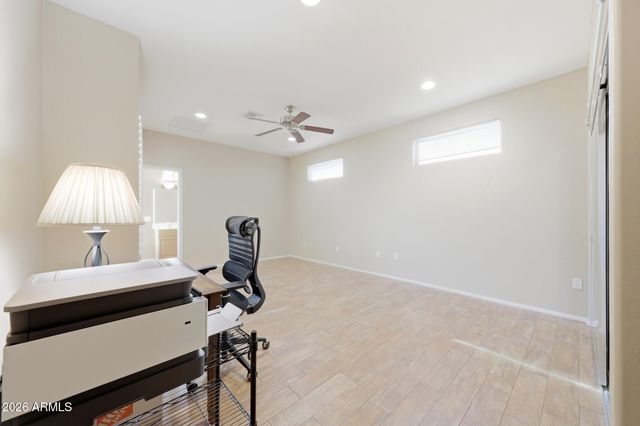 15437 W MOONLIGHT Way, Surprise, AZ 85374