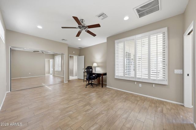 15437 W MOONLIGHT Way, Surprise, AZ 85374