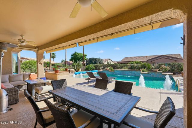 15437 W MOONLIGHT Way, Surprise, AZ 85374