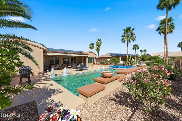 15437 W MOONLIGHT Way, Surprise, AZ 85374