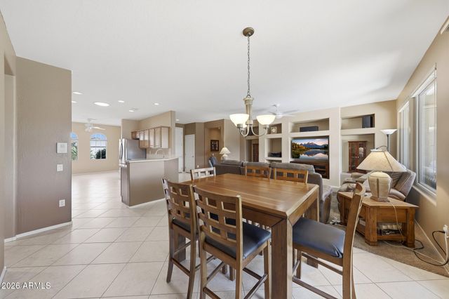 15437 W MOONLIGHT Way, Surprise, AZ 85374