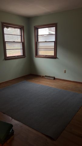 1444 Ames Avenue E, Saint Paul, MN 55106