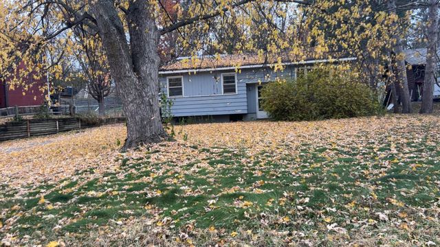 1444 Ames Avenue E, Saint Paul, MN 55106
