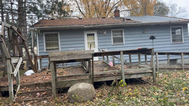 1444 Ames Avenue E, Saint Paul, MN 55106