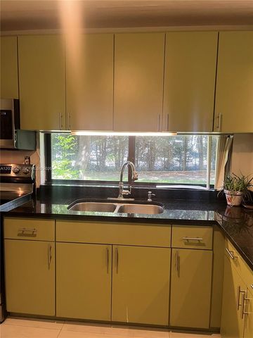 17021 N Bay Rd 103, Sunny Isles Beach, FL 33160