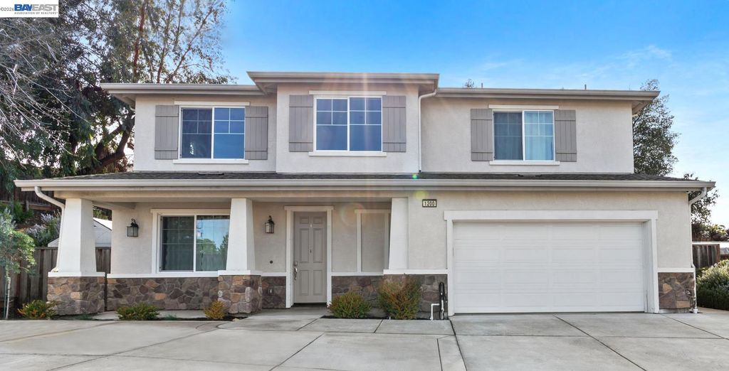 1200 Stonecrest Ln, Concord, CA 94518
