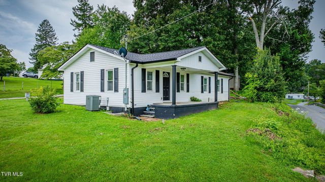 307 Dover Avenue, Mount Carmel, TN 37645