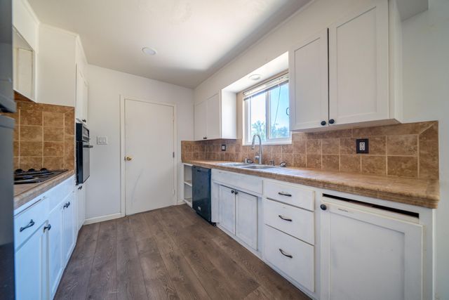 852 Lake Boulevard, Redding, CA 96003