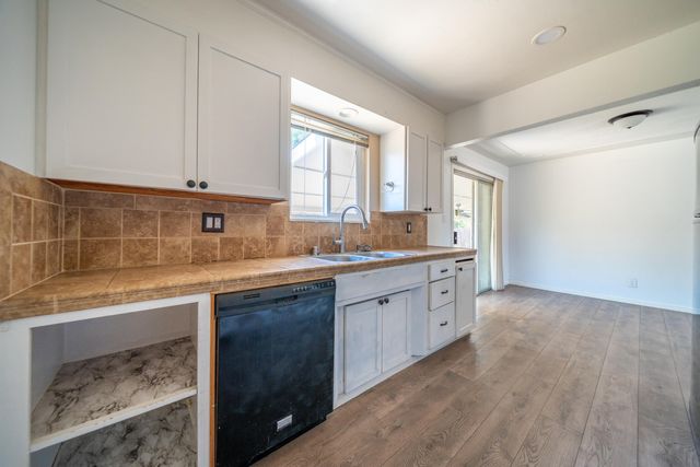 852 Lake Boulevard, Redding, CA 96003