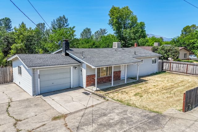 852 Lake Boulevard, Redding, CA 96003