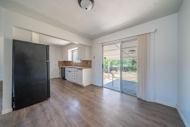 852 Lake Boulevard, Redding, CA 96003