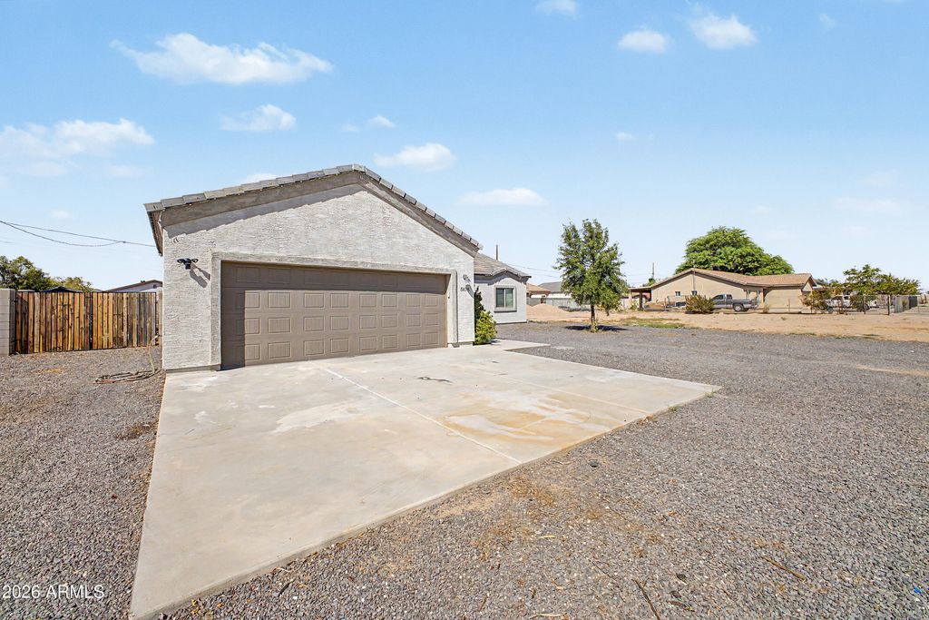 5678 E PONY TRACK Lane, San Tan Valley, AZ 85140 — photo 2