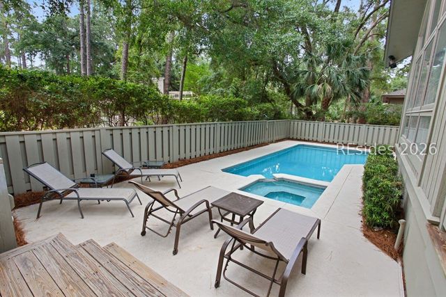 5 Bald Eagle Rd, Hilton Head Island, SC 29928