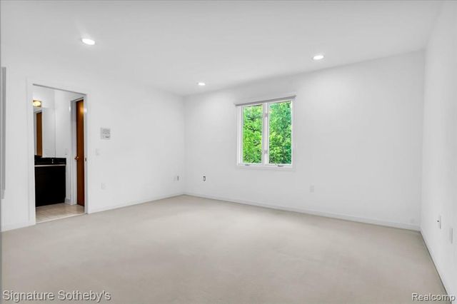 4156 Marlwood Drive, West Bloomfield, MI 48323