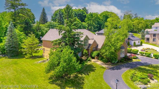 4156 Marlwood Drive, West Bloomfield, MI 48323