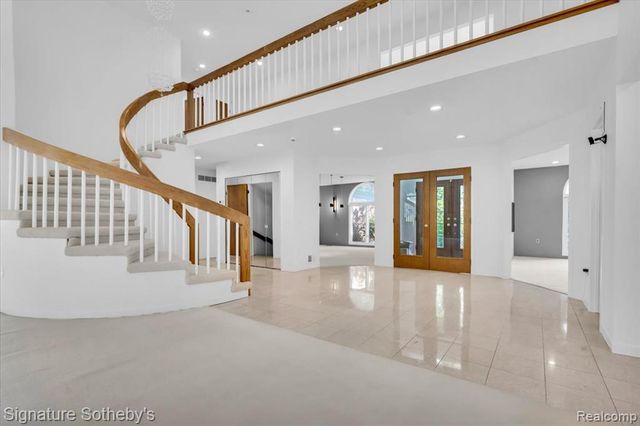 4156 Marlwood Drive, West Bloomfield, MI 48323
