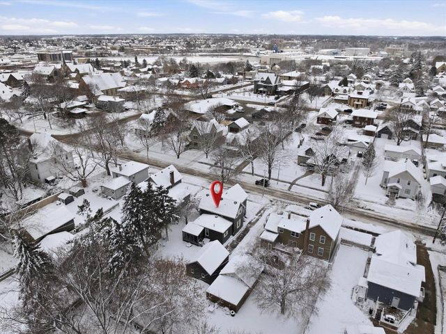 617 N 7th STREET, Manitowoc, WI 54220