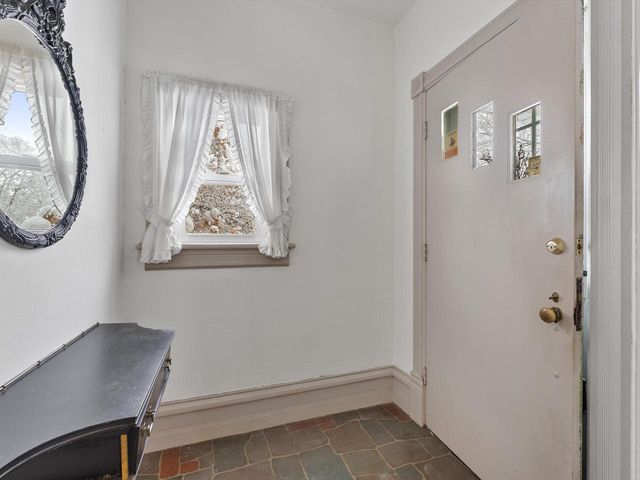 617 N 7th STREET, Manitowoc, WI 54220