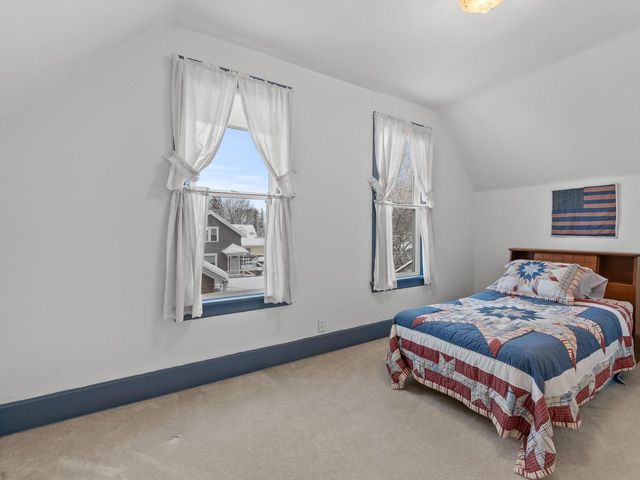 617 N 7th STREET, Manitowoc, WI 54220