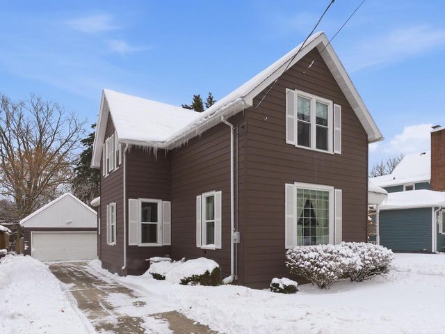 617 N 7th STREET, Manitowoc, WI 54220