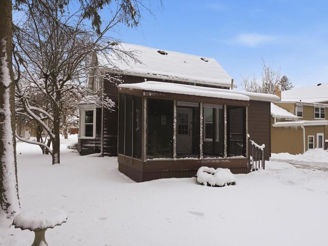 617 N 7th STREET, Manitowoc, WI 54220