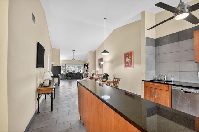 4900 Lucerne Lakes Boulevard 201, Lake Worth, FL 33467