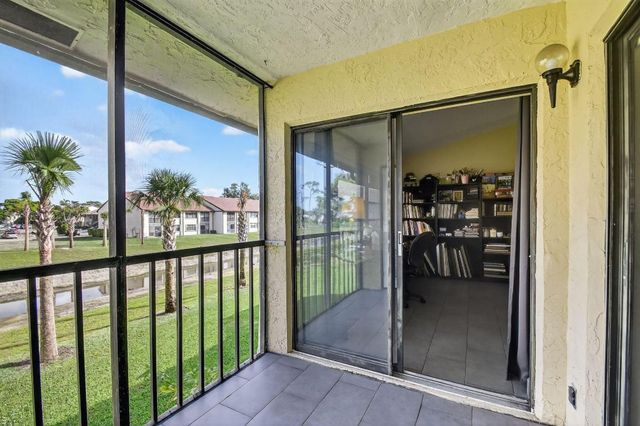 4900 Lucerne Lakes Boulevard 201, Lake Worth, FL 33467